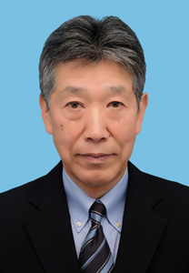 支部長 窪 田 久 人