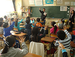 2 平成22年11月10日 甲府市立新紺屋小学校